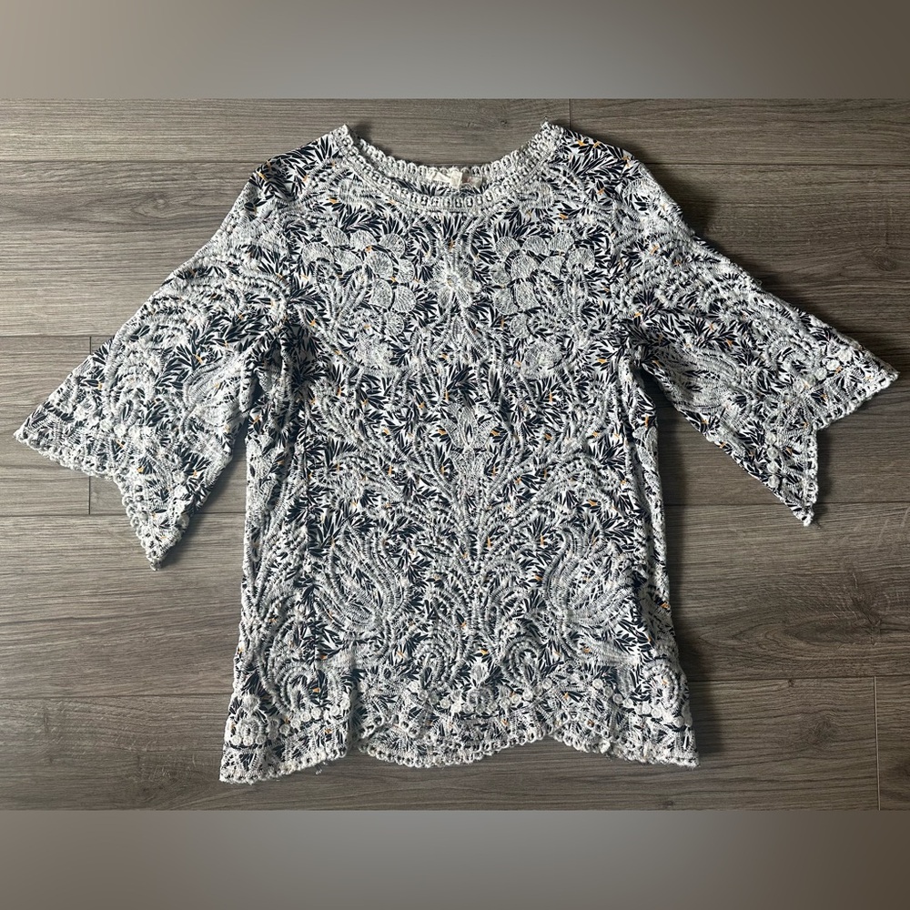 Solitaire embroidered blouse